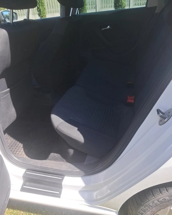 Volkswagen Polo cena 16000 przebieg: 273000, rok produkcji 2010 z Bełchatów małe 106